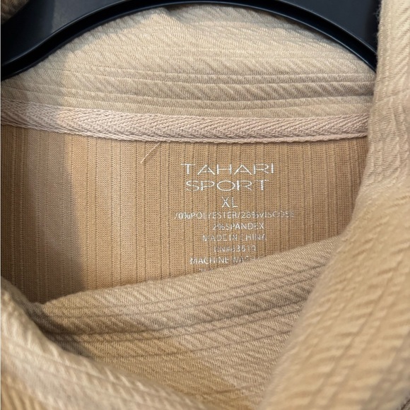 Tahari Sport NWT Knit Cowl Neck Long Sleeves Hi Lo Top - Picture 4 of 6